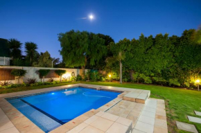 Отель Millard Crescent Guest House  Порт-Элизабет